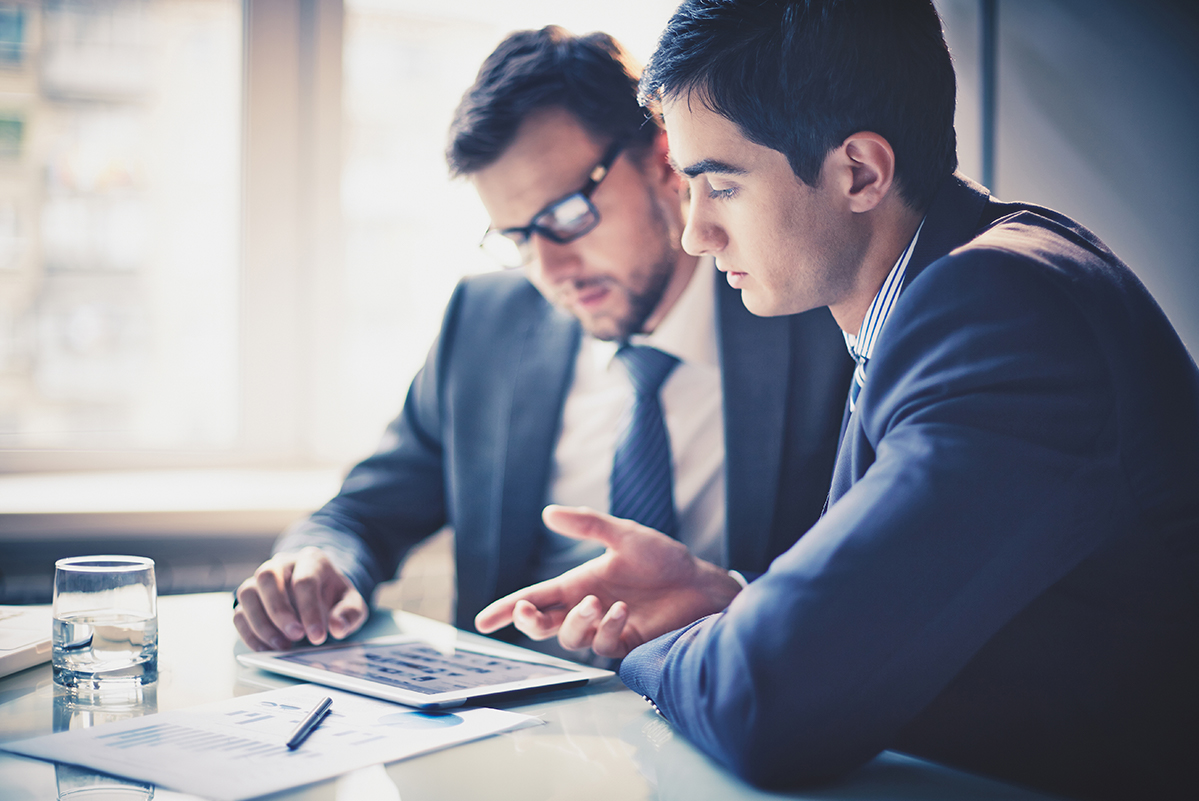 5 ways a VoIP phone service promotes collaboration
