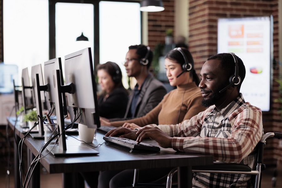 How they use the help desk in call centres