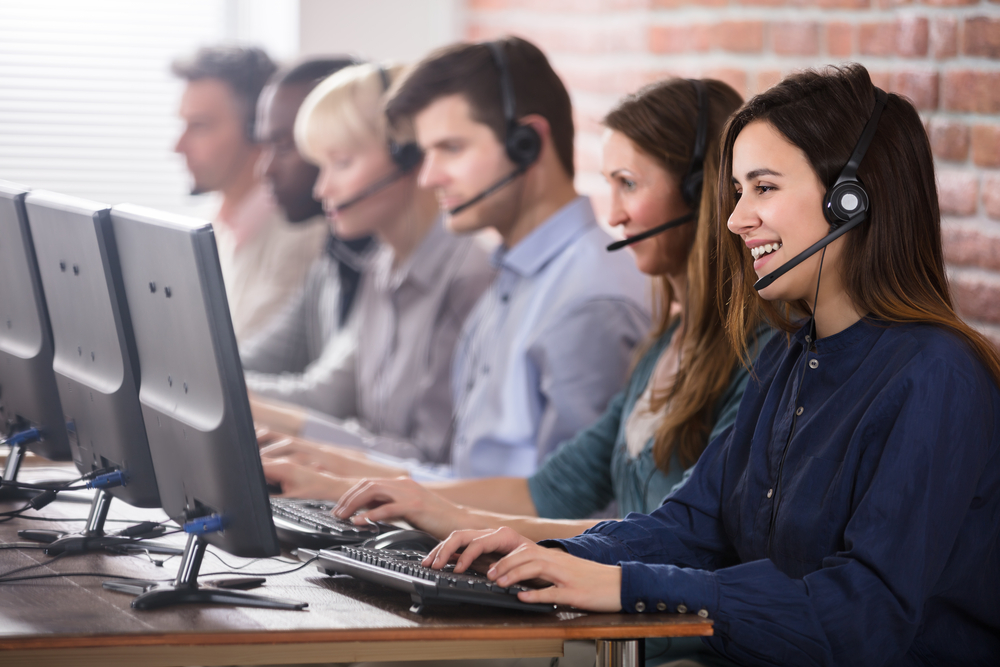 Agente digital: o que é e por que usar em seu Call Center? - Proxis